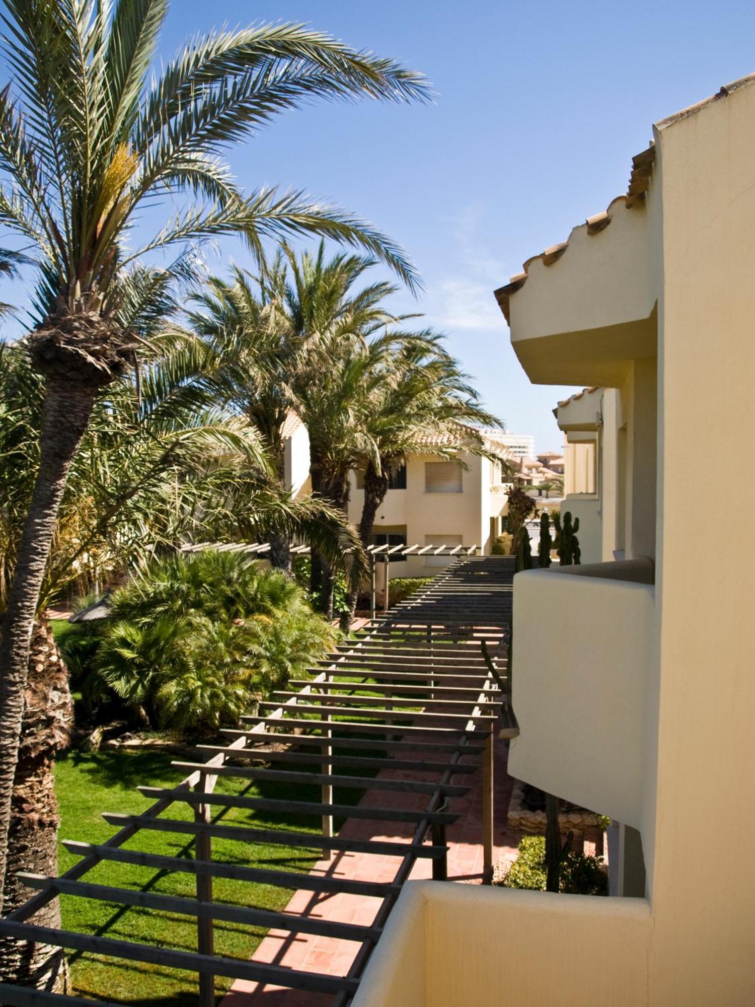 Aparthotel Villas La Manga Exteriör bild